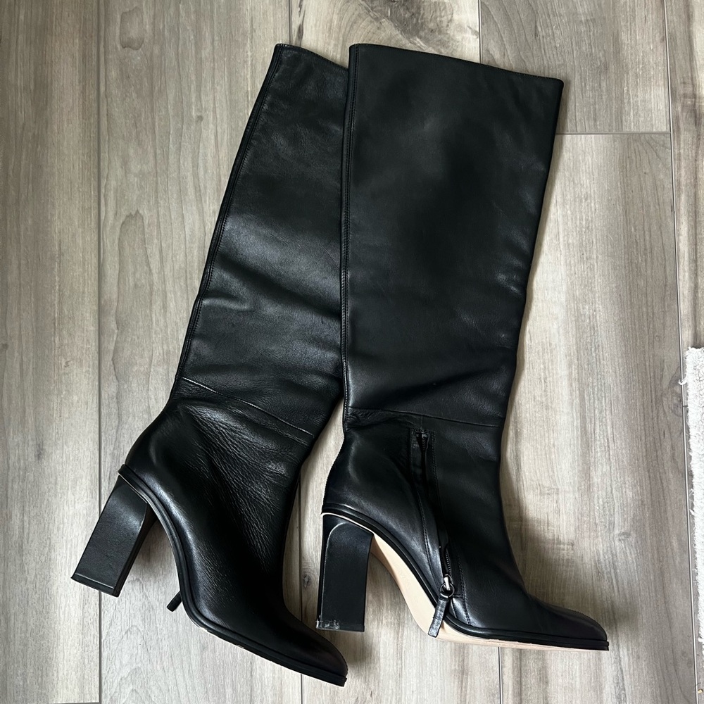 Black Boots